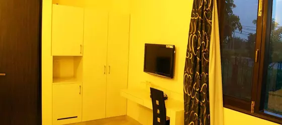 OYO Rooms - Golf Course Road | Haryana - Gurugram (ve civarı) - Gurugram