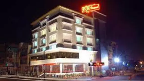 R R Grand Hotel | Andra Pradeş - Visakhapatnam (ve civarı) - Visakhapatnam