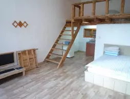 Wahaha Guesthouse | Jeju Adası - Seogwipo - Pyoseon