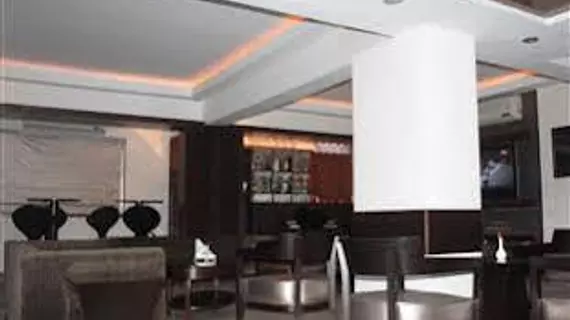 7 Flags International Hotel | Maharaştra - Raigad - Bombay (ve civarı) - Bombay - Malad - Batı Banliyöleri