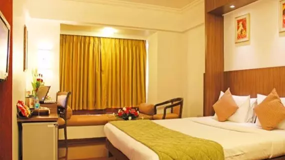 Hotel Tunga International | Maharaştra - Raigad - Bombay (ve civarı) - Bombay - Malad - Batı Banliyöleri