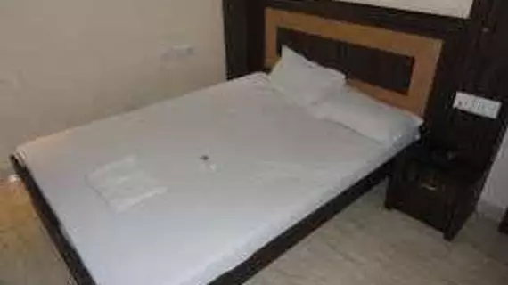 Hotel S B Inn | Batı Delhi - Ulusal Eyalet Başkenti Delhi - Delhi (ve civarı) - Yeni Delhi - Paharganj