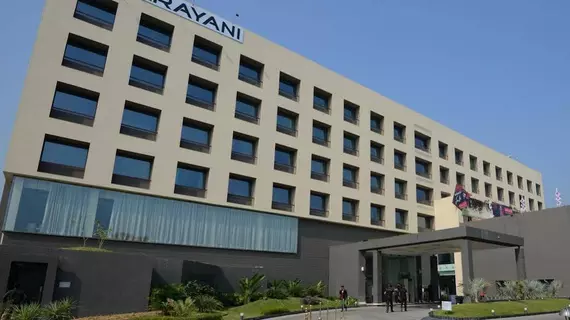 Narayani Heights Hotel & Resort | Gujarat - Ahmedabad Bölgesi - Ahmedabad - Bhat