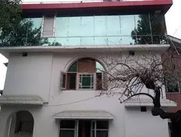 Vasundra Guest House | Cammu ve Keşmir - Srinagar (ve civarı) - Srinagar