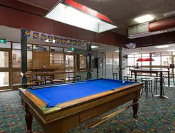 Brown Jug Inn Hotel | New South Wales - Sidney (ve civarı) - Fairfield Heights