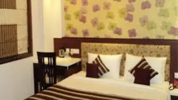 Hotel AT Residency | Batı Delhi - Ulusal Eyalet Başkenti Delhi - Delhi (ve civarı) - Noida