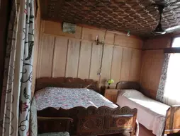 Rubany Palace Houseboat | Cammu ve Keşmir - Srinagar (ve civarı) - Srinagar - Dal Gölü