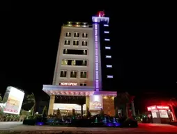 Hotel Sitara Grand Miyapur | Telangana - Haydarabad (ve civarı) - Haydarabad