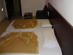 Ellora Hotel | Madya Pradeş - Bopal (ve civarı) - Bhopal - Maharana Pratap Nagar