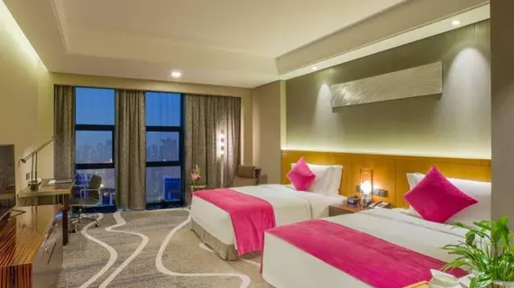 Chongqing C-Plaza Hotel | Chongqing (ve civarı) - Chongqing - Haitangxi - Yuzhong