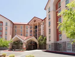 Drury Inn & Suites Albuquerque | New Mexico - Albuquerque (ve civarı) - Albuquerque