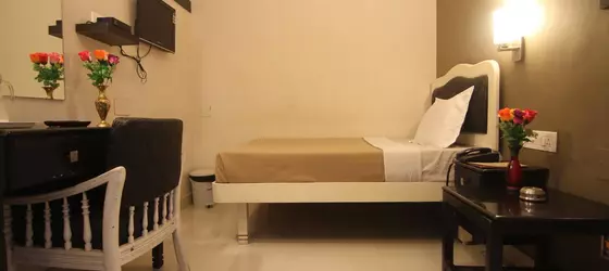 Hotel City Tower | Tamil Nadu - Tiruvallur - Chennai (ve civarı) - Chennai - Fort Tondiarpet - Merkez Chennai