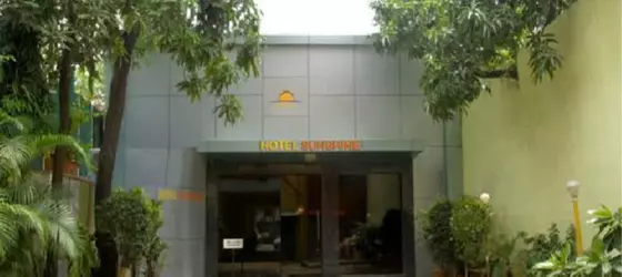 Hotel Sunshine | Maharaştra - Raigad - Bombay (ve civarı) - Bombay - Malad - Batı Banliyöleri