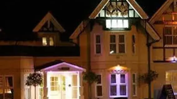 The Manor Hotel | Buckinghamshire (kontluk) - Slough