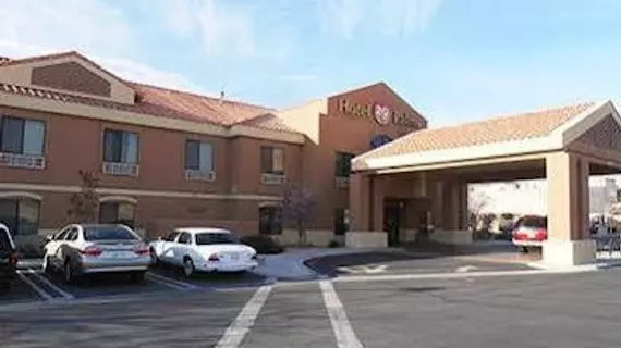 Rodeway Inn and Suites | Kaliforniya - San Bernardino County - Twentynine Palms (ve civarı) - Twentynine Palms