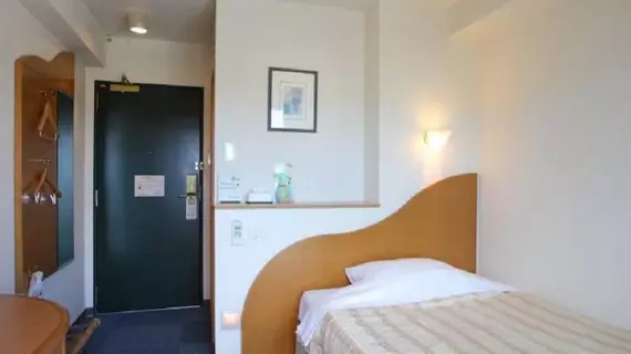 Naha Beach Side Hotel | Okinava (idari bölge) - Kunigami - Okinawa (ve civarı) - Naha - Naha City Centre