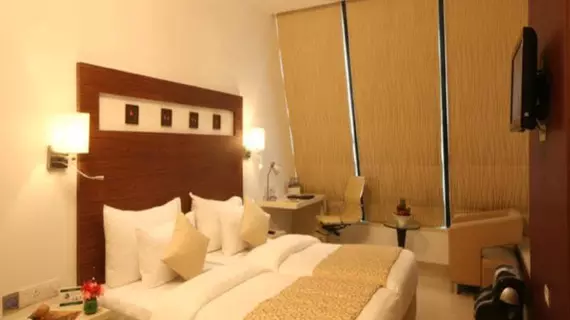 Hotel Suncity Premiere | Maharaştra - Raigad - Bombay (ve civarı) - Bombay - Malad - Batı Banliyöleri