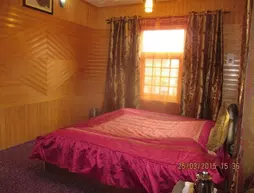 Imy Homestay | Cammu ve Keşmir - Srinagar (ve civarı) - Gulmarg - Nagīn Bāgh