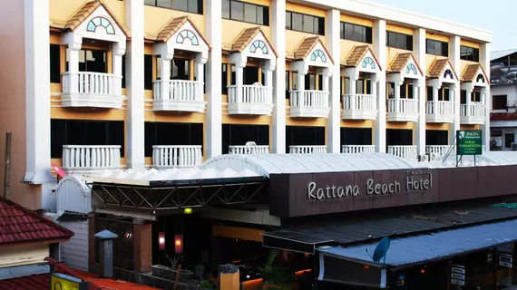 Rattana Beach Hotel | Phuket (ve civarı) - Thalang