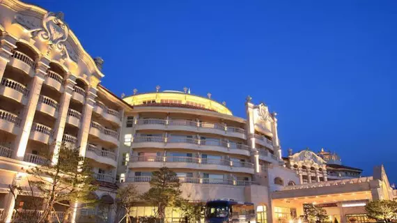 Sol Beach Hotel & Resort | Gangwon - Sokcho (ve civarı) - Yangyang