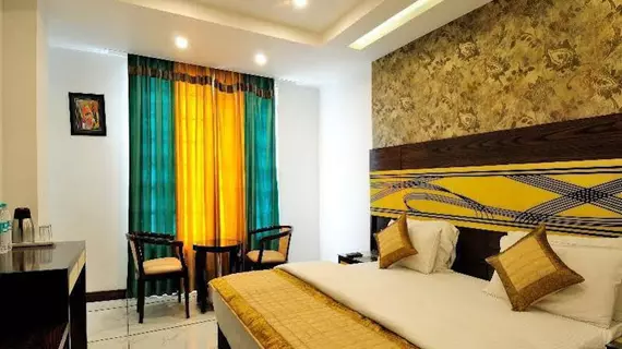 Hotel Le Benz | Batı Delhi - Ulusal Eyalet Başkenti Delhi - Delhi (ve civarı) - Yeni Delhi - Paharganj