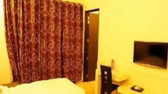 OYO Rooms - Golf Course Road | Haryana - Gurugram (ve civarı) - Gurugram