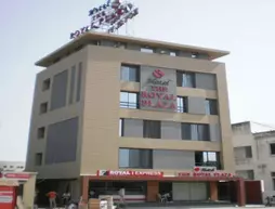 Hotel The Royal Plaza | Gujarat - Ahmedabad Bölgesi - Ahmedabad