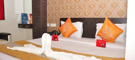 OYO Rooms Sangam Cinema | Pencap - Amritsar