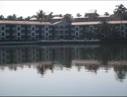 Resort Marinha Dourada | Goa - Kuzey Goa - Arpora