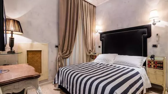 Mdm Luxury Rooms Guesthouse | Lazio - Roma (ve civarı) - Roma Kent Merkezi - Prati