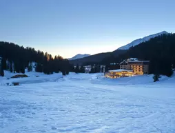 Residence Hotel Sport Campiglio | Trentino-Alto Adige - Trento İli - Madonna di Campiglio