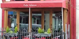 Cafe Valance Bar & Rooms