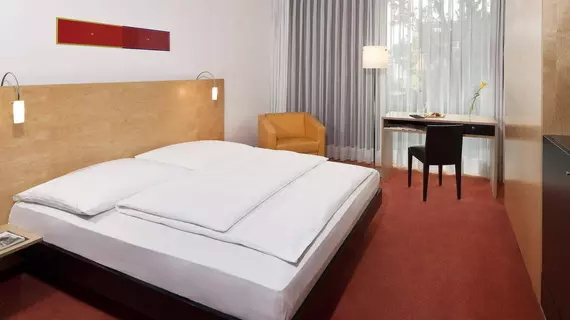 Innside by Meliá Düsseldorf Seestern | Kuzey Ren-Westfalia - Düsseldorf (ve civarı) - Düsseldorf