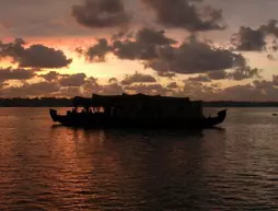 Soma Jyothi Houseboat | Kerala - Alappuzha Bölgesi - Alappuzha