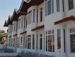 Hotel The Kaisar | Cammu ve Keşmir - Srinagar (ve civarı) - Srinagar