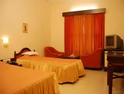 Hotel The Westend | Gujarat - Ahmedabad Bölgesi - Ahmedabad