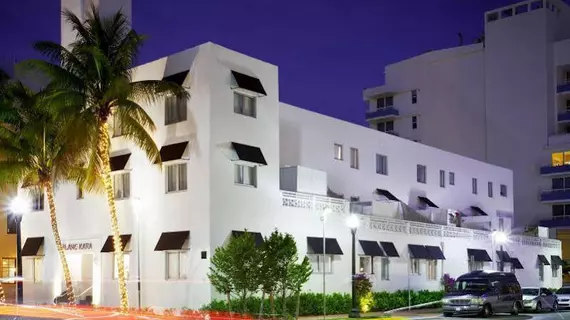 Blanc Kara- Adults Only | Florida - Miami Beach - Güney Plajı