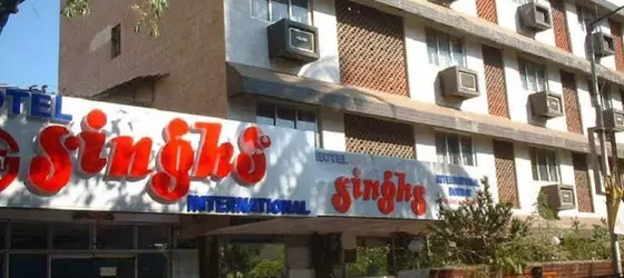 Hotel Singhs International | Maharaştra - Raigad - Bombay (ve civarı) - Bombay - Malad - Batı Banliyöleri