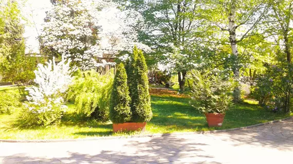 Villa Maria Sole Bed and Breakfast | Piedmont - Cuneo (il) - Revello