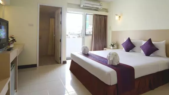 Eastiny Inn Hotel | Chonburi (vilayet) - Pattaya (ve civarı) - Pattaya - Pattaya Körfezi