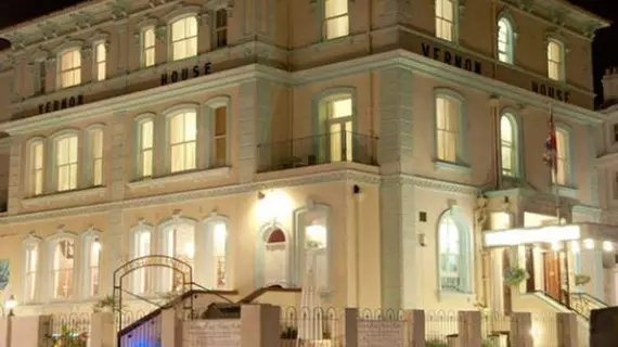 Vernon Guesthouse | Doğu Sussex (kontluk) - Eastbourne - Eastbourne Deniz Kıyısı - Eastbourne City Centre