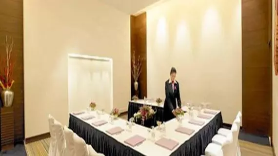 Royal Orchid Central, Pune | Maharaştra - Pune Bölgesi - Pune - Kalyani Nagar