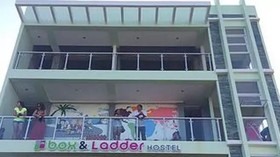 Boracay Box & Ladder Hostel | Aklan - Malay