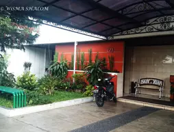 Wisma Shalom Guesthouse | West Java - Cakarta (ve civarı) - Cakarta