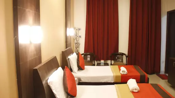 OYO Rooms Hero Honda Chowk | Haryana - Gurugram (ve civarı) - Gurugram