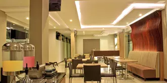 Cozy Stay Hotel Simpang Enam