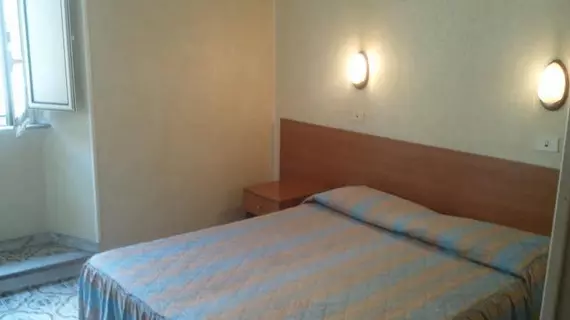 Hotel Cathrine | Lazio - Roma (ve civarı) - Roma Kent Merkezi - Rione XVIII Castro Pretorio