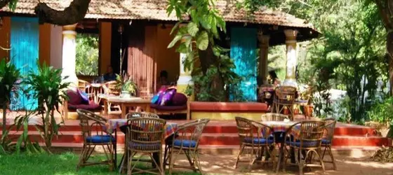 Granpa's Inn - Bougainvillea | Goa - Kuzey Goa - Anjuna