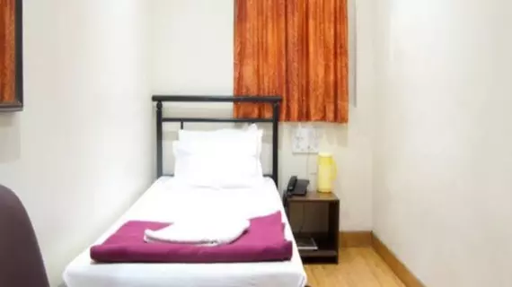 Hotel Kumkum | Maharaştra - Raigad - Bombay (ve civarı) - Bombay - Grant Road