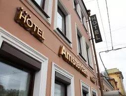 Amsterdam Hotel | Leningrad Bölgesi - St. Petersburg (ve civarı) - St. Petersburg - Aptekarskiy Ostrov